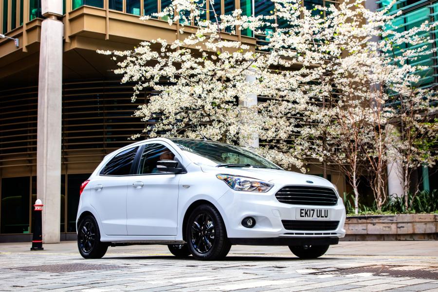  Ford Ka+ White 2016 года  (UK) (фото 8 из 20)